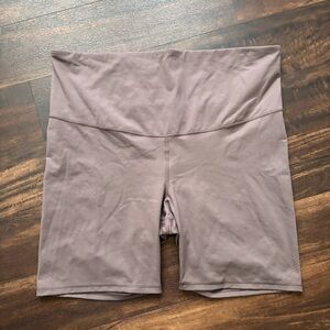 Gapfit bike shorts brown taupe color size 2xl euc